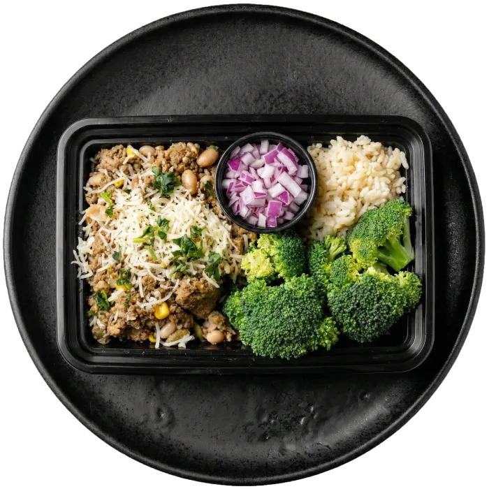 White bean turkey chili meal-prep tray